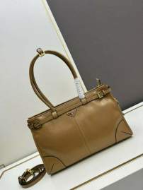 Picture of Prada Handbags _SKUfw230107433fw